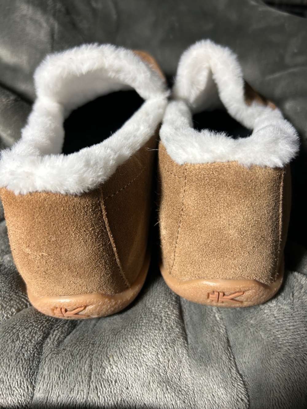 KURU Women’s Chestnut Suede ‘Loft’ Slippers W/Gum Soles & Faux Fur Trim, Sz 9 - Picture 5 of 8